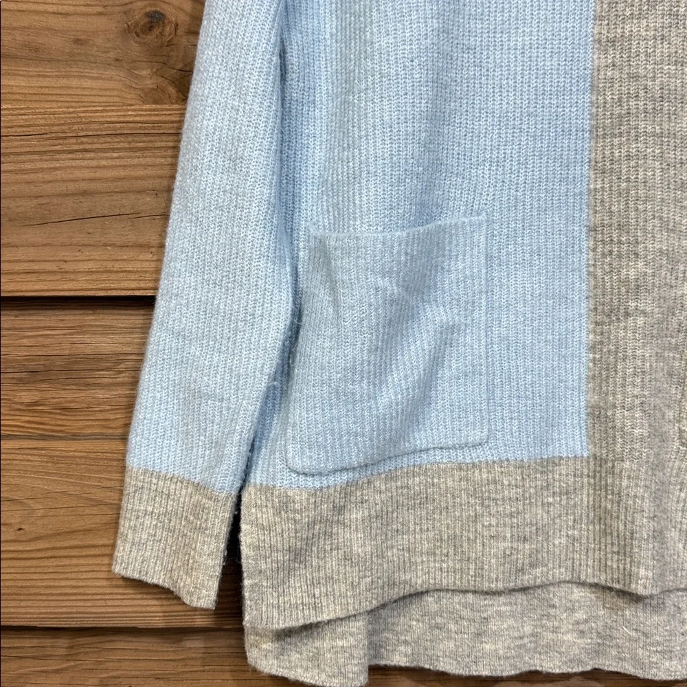 Hem & Thread Colorblock Sweater - Picture 2 of 5